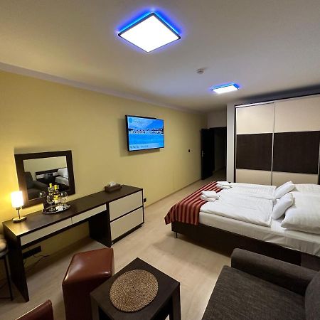 Apartman Besenova 289 Buitenkant foto