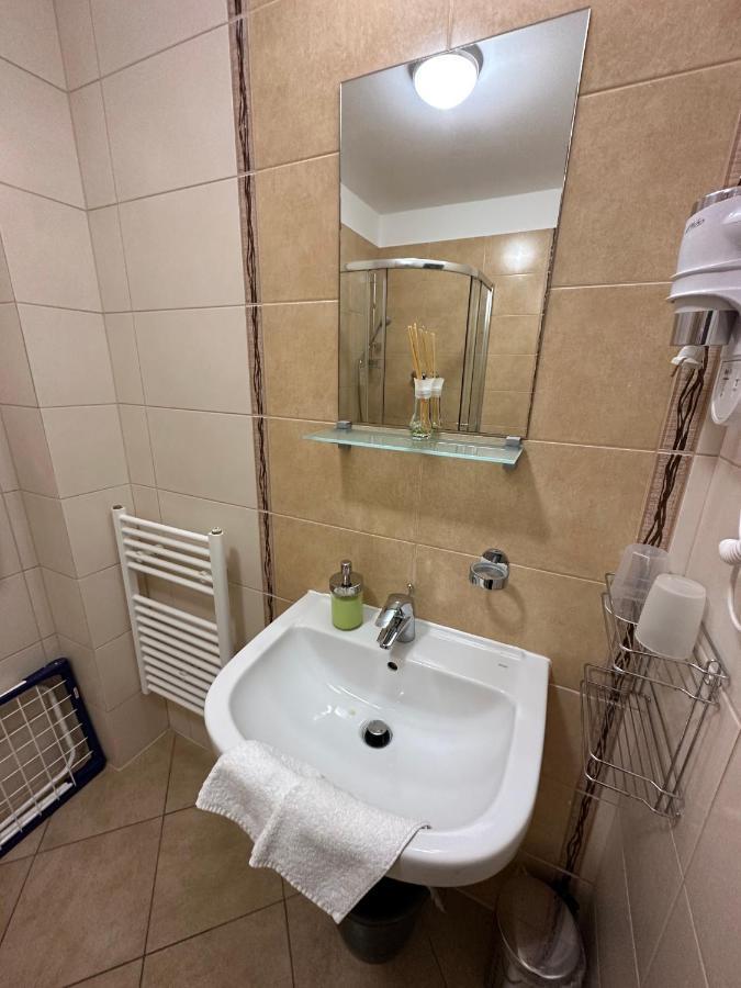 Apartman Besenova 289 Buitenkant foto